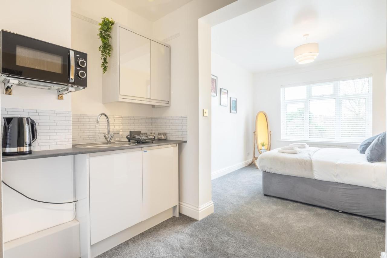 Private Room 5 With Kitchenette By Cb Stays No Minimum Stays CBG Eksteriør bilde